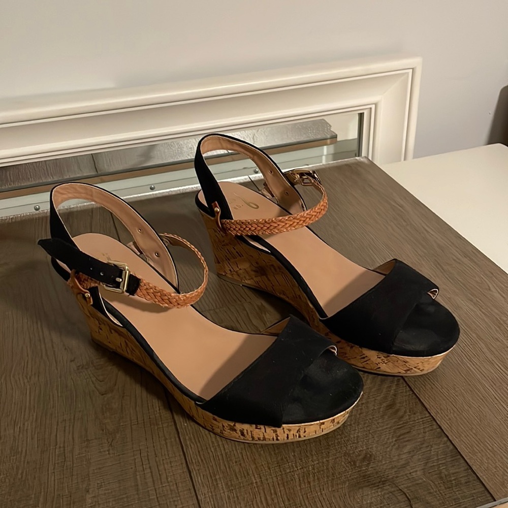 Mix No. 6 size 10 wedge heels